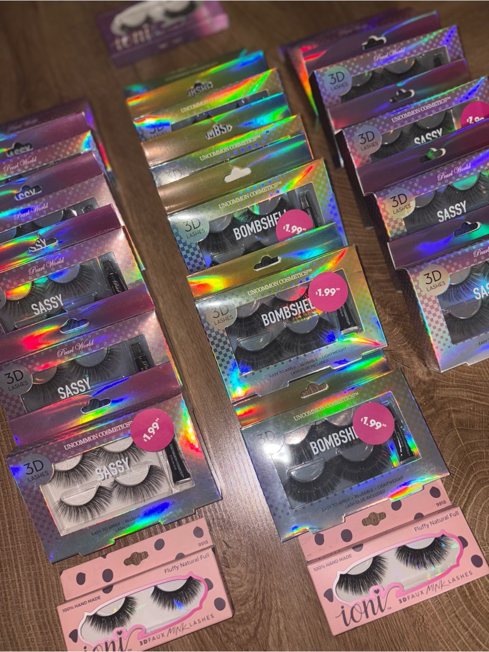 37 Set Lash Bundle with glue included!
